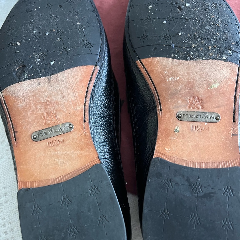 Black Mezlan Moc Toe embossed leather loafers I Price Dropped - Picture 7 of 8